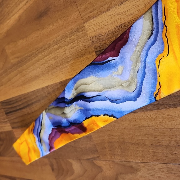 Jerry Garcia Men's Necktie Blue Yellow 100% Silk Liquid Torso Collection 53 - Picture 3 of 9